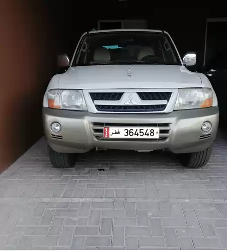 مستعملة Mitsubishi Pajero للبيع في الدوحة #5555 - 1  صورة 